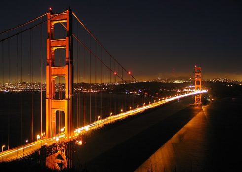 Golden_Gate_Bridge_by_night
